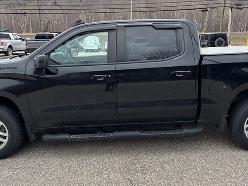 Used 2022 Chevrolet Silverado 1500 RST w/ Convenience Package II image 3