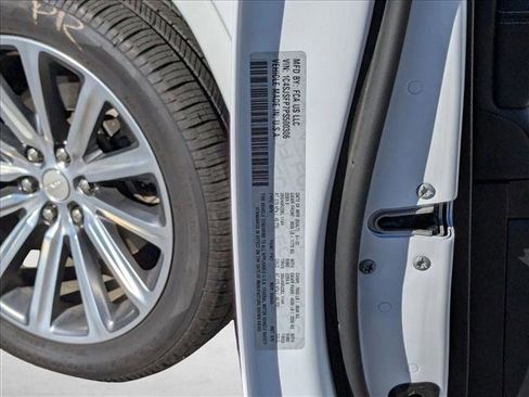 Used 2023 Jeep Grand Wagoneer L Series II w/ Rear Seat Video Group 1 image 27