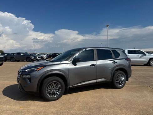 Certified 2026 Nissan Rogue S AWD/4WD image 11