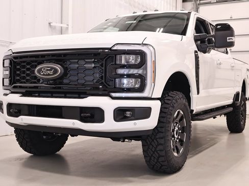 New 2026 Ford F250 Lariat AWD/4WD image 5