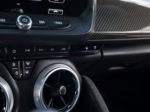Used 2018 Chevrolet Camaro ZL1 RWD image 38