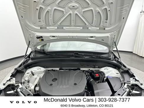 Used 2023 Volvo XC60 B5 Ultimate w/ Climate Package AWD/4WD image 25