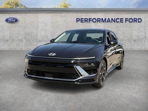 Used 2025 Hyundai Sonata SEL image 2