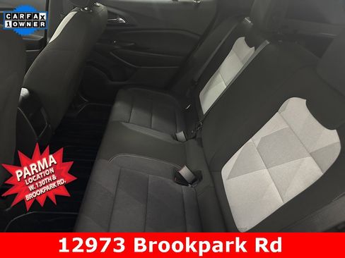 Certified 2025 Chevrolet Trax RS w/ Sunroof Package image 18