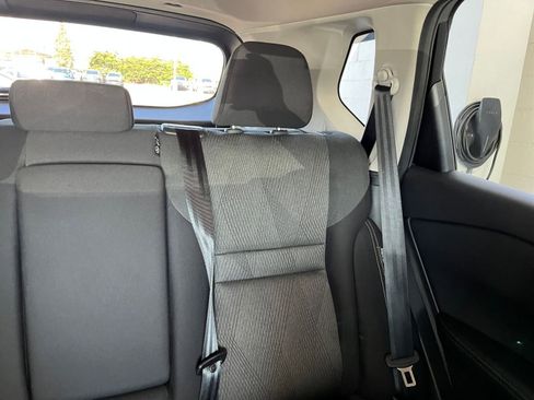 Used 2025 Nissan Rogue SV FWD image 39