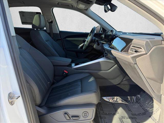 Certified 2025 Audi Q5 Premium w/ Convenience Package AWD/4WD image 24