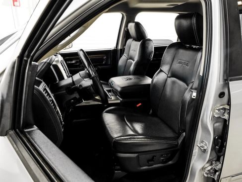Used 2015 RAM 1500 Laramie w/ Convenience Group AWD/4WD image 43
