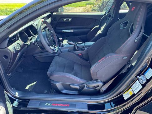 Used 2017 Ford Mustang Shelby GT350R w/ GT350R Equipment Group 920A image 9