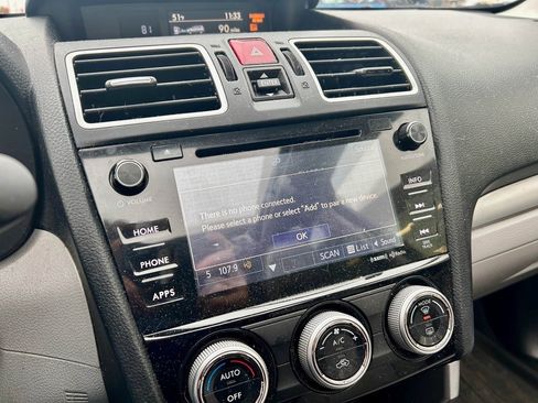 Used 2017 Subaru Forester 2.5i Premium image 21