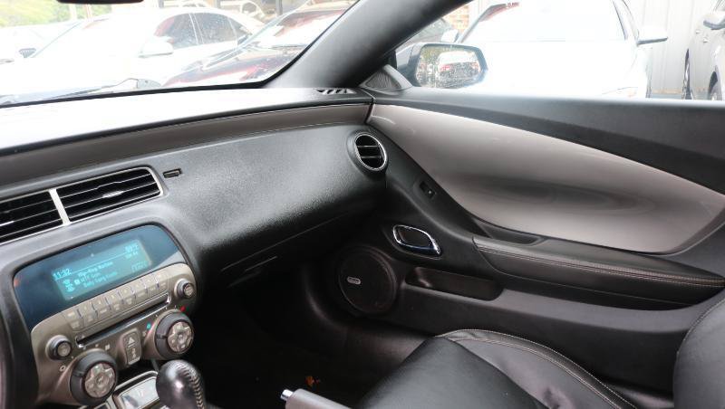 Used 2011 Chevrolet Camaro SS w/ RS Package RWD image 20
