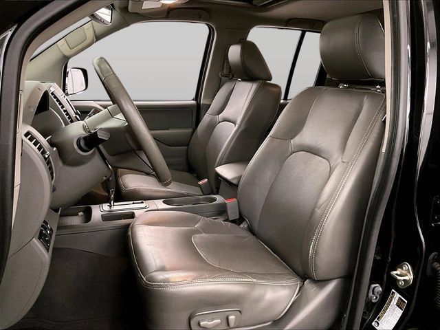 Used 2019 Nissan Frontier SL AWD/4WD image 24