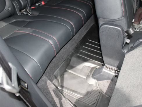 Used 2025 Honda Pilot Black Edition image 64