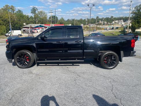 Used 2018 Chevrolet Silverado 1500 LT w/ All Star Edition image 11
