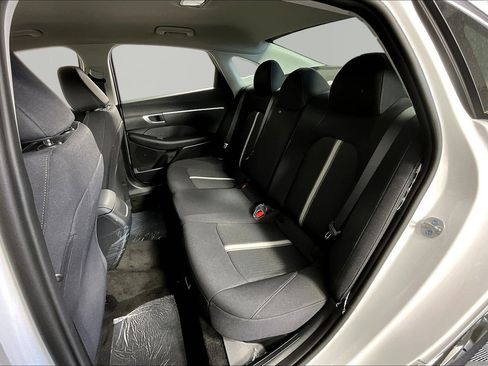 New 2026 Hyundai Sonata SE FWD image 17