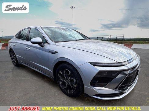 Used 2024 Hyundai Sonata SEL FWD image 1