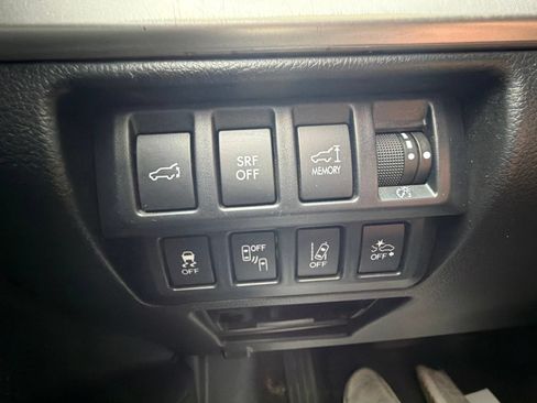 Used 2016 Subaru Outback 2.5i Limited AWD/4WD image 20