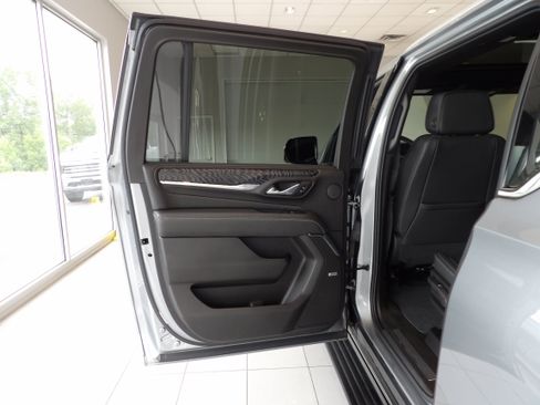 Used 2023 GMC Yukon XL Denali w/ Max Trailering Package AWD/4WD image 17