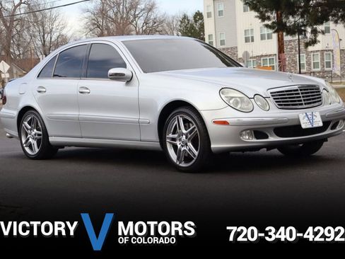 Used 2005 Mercedes-Benz E 500 4MATIC image 1