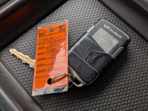 Used 2005 Chevrolet Silverado 1500 LS image 17