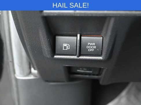 Used 2025 Toyota Sienna XLE w/ XLE Plus Package image 15