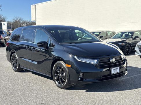 Certified 2024 Honda Odyssey Sport image 26