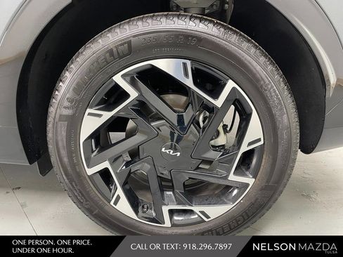 Used 2024 Kia Sportage SX AWD/4WD image 12