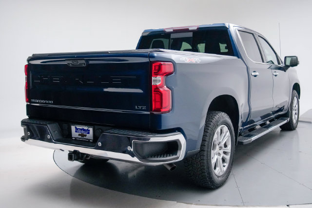Used 2023 Chevrolet Silverado 1500 LTZ w/ LTZ Convenience Package II AWD/4WD image 6
