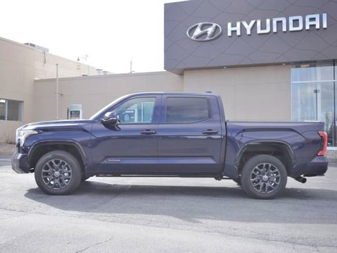 Used 2024 Toyota Tundra Platinum image 4