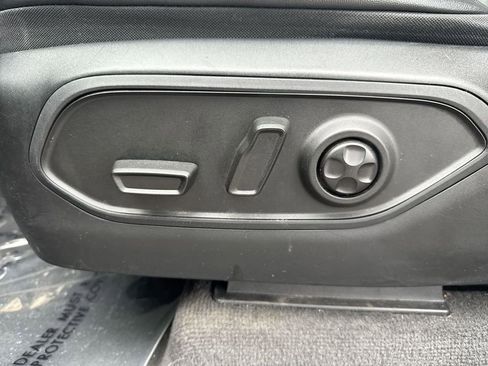 Used 2021 Jeep Grand Cherokee L Limited image 14