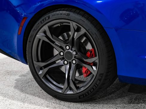 Used 2018 Chevrolet Camaro SS image 51