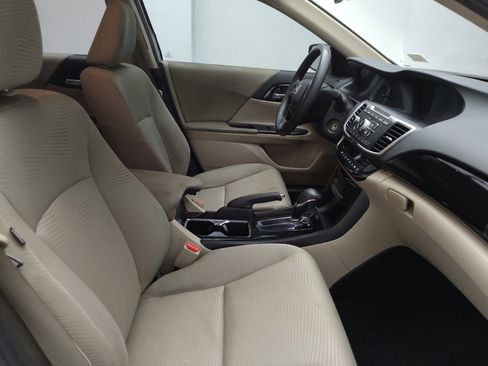 Used 2017 Honda Accord LX image 21