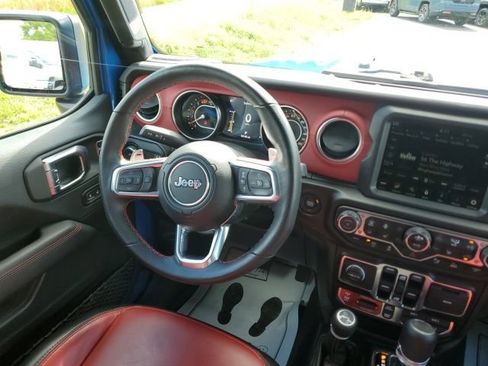 Used 2023 Jeep Wrangler Unlimited Rubicon 392 AWD/4WD image 18