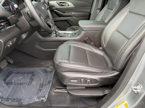 Used 2023 Chevrolet Traverse LT w/ LPO, Floor Liner Package AWD/4WD image 17