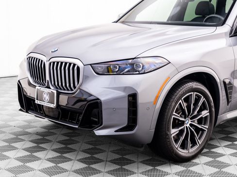 Used 2026 BMW X5 xDrive40i AWD/4WD image 38