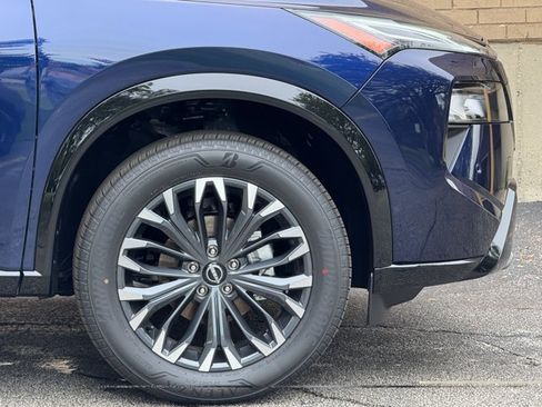 New 2026 Nissan Rogue Platinum AWD/4WD image 4