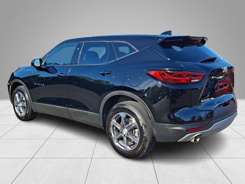 Used 2025 Chevrolet Blazer LT AWD/4WD image 7