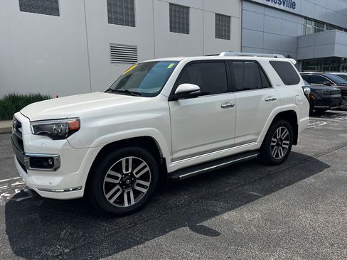 Used 2023 Toyota 4Runner Limited AWD/4WD image 2