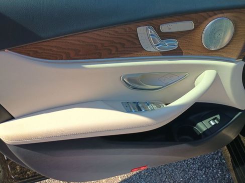 Used 2023 Mercedes-Benz E 350 4MATIC Sedan image 10