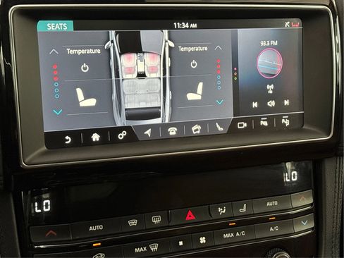 Used 2019 Jaguar F-PACE Portfolio AWD/4WD image 41