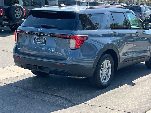 New 2026 Ford Explorer Active RWD image 8