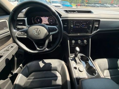 Used 2021 Volkswagen Atlas SEL Premium AWD/4WD image 24