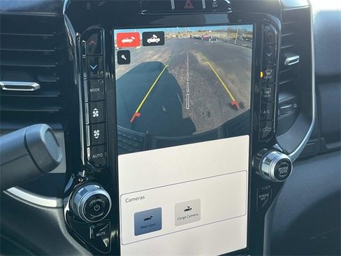 Used 2024 RAM 3500 Big Horn w/ Sport Appearance Package image 36