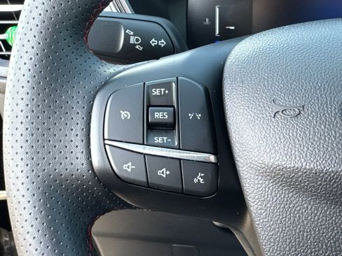 Used 2025 Ford Escape ST-Line image 23