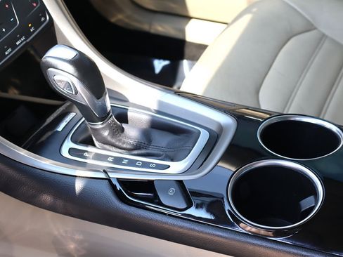 Used 2013 Ford Fusion SE FWD image 27