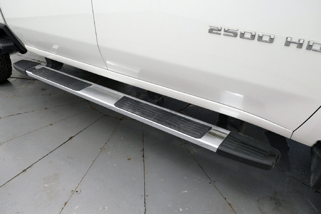 Used 2023 Chevrolet Silverado 2500 High Country w/ Safety Package II AWD/4WD image 38
