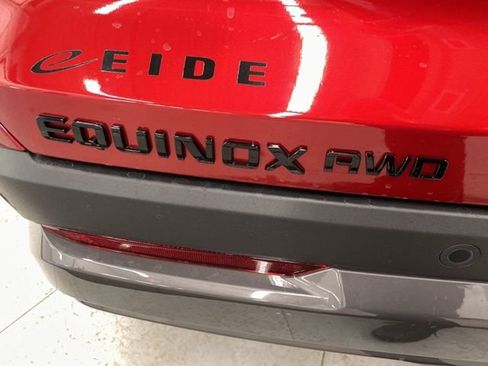 New 2026 Chevrolet Equinox ACTIV w/ Convenience Package III AWD/4WD image 16
