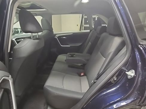 Used 2022 Toyota RAV4 XLE image 14