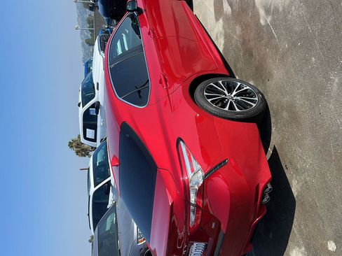 Used 2019 Toyota Camry SE w/ Convenience Package FWD image 6