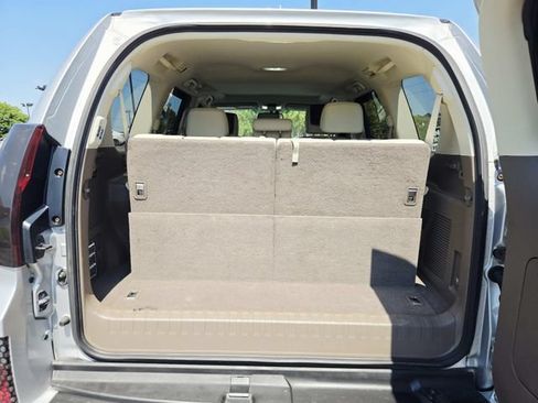 Used 2013 Lexus GX 460 w/ Comfort Plus Pkg AWD/4WD image 10