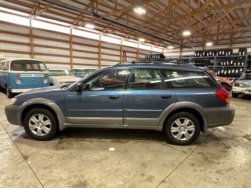 Used 2005 Subaru Outback 2.5i image 11